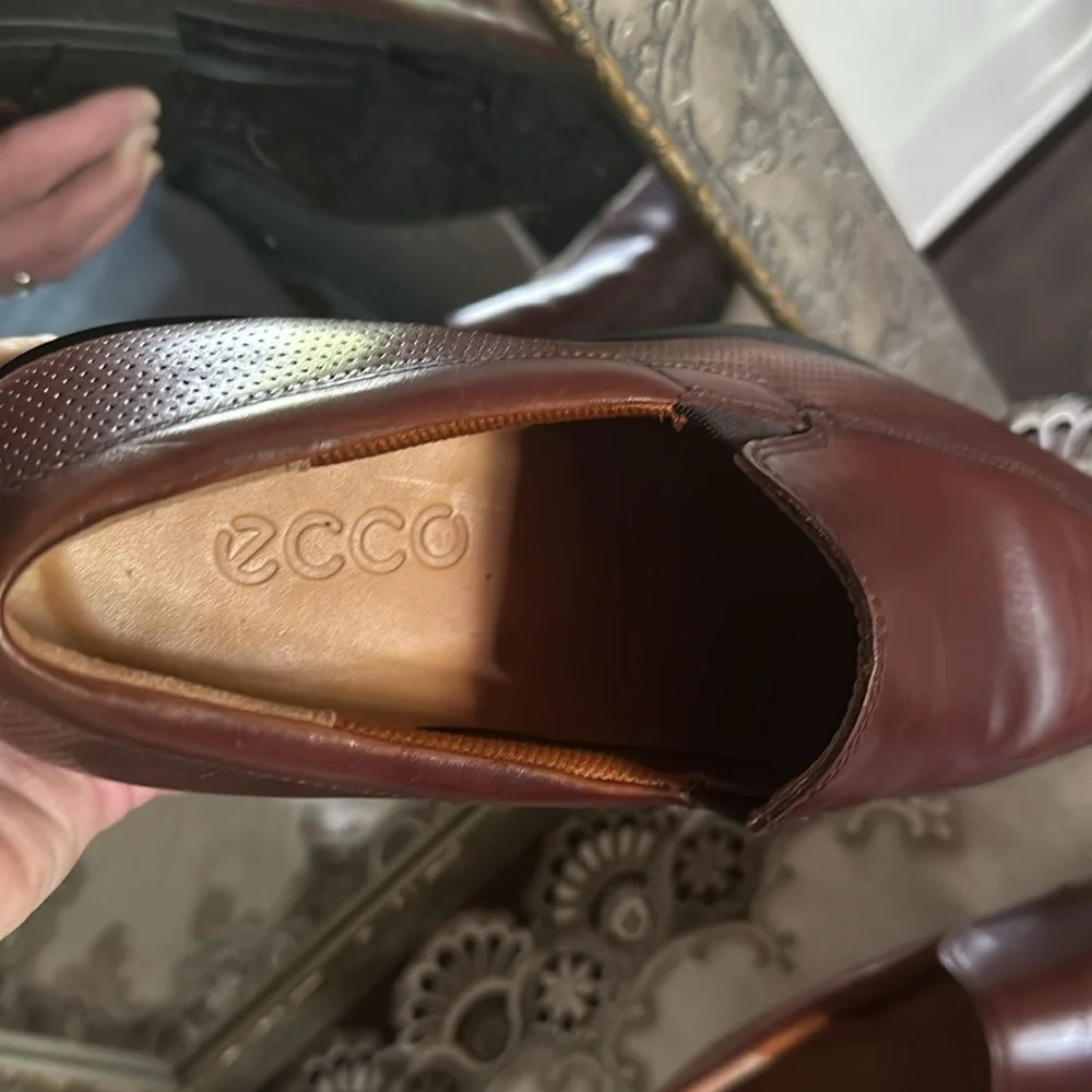 Ecco Brown Leather Slip On Loafers Men Size 10 Casual Dressy Office Business